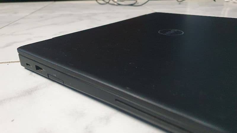 Dell Latitude 5490 2