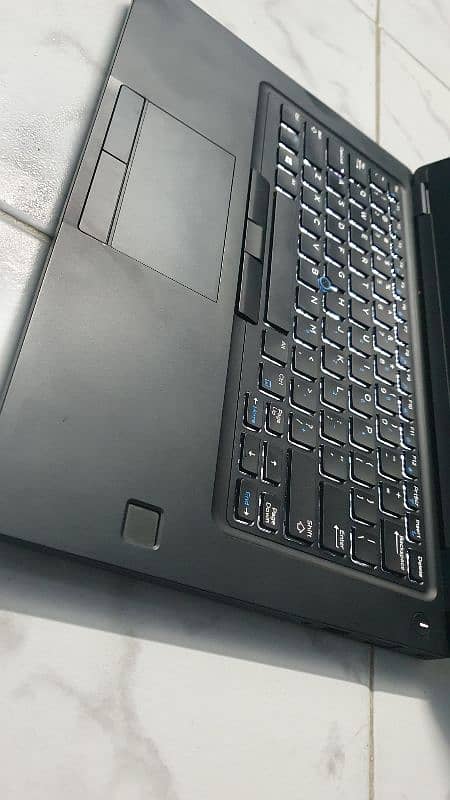 Dell Latitude 5490 8