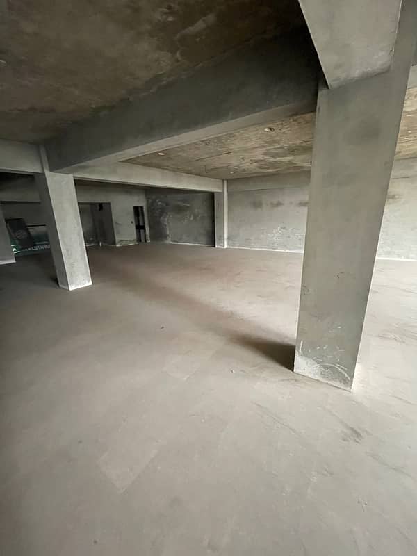 1 kanal Ground plus basement for rent in main pwd road 0