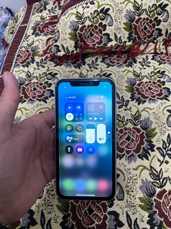 iPhone 11 jv 64 gb 4