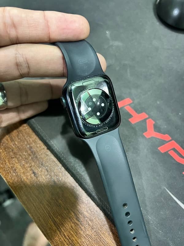 Apple Watch series 9 41mm 9/10 Condition 2