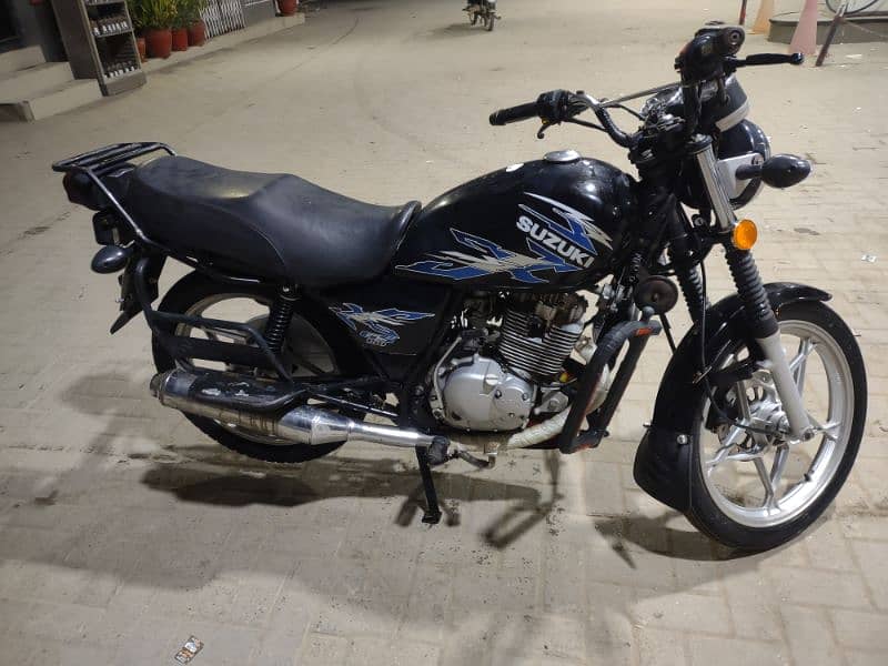 Suzuki 150 2022 model Karachi number 03182509716 5