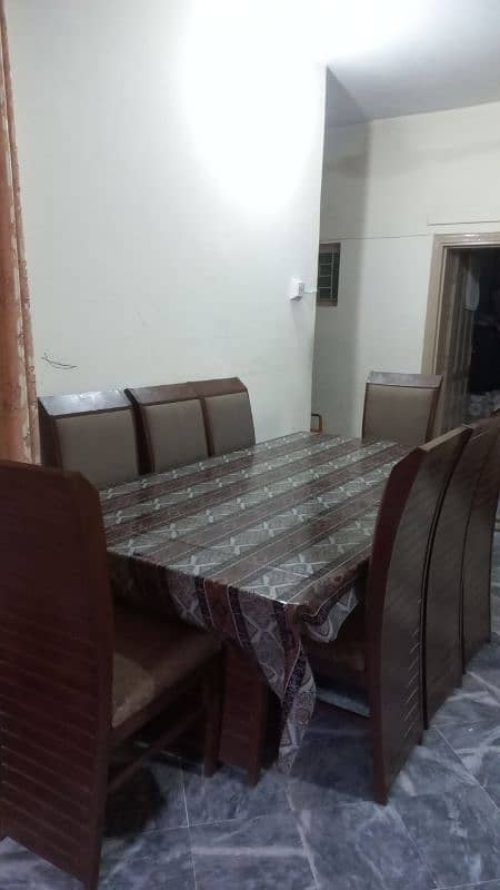 dining table 8 seater new condition 0