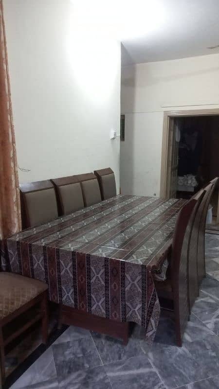 dining table 8 seater new condition 2