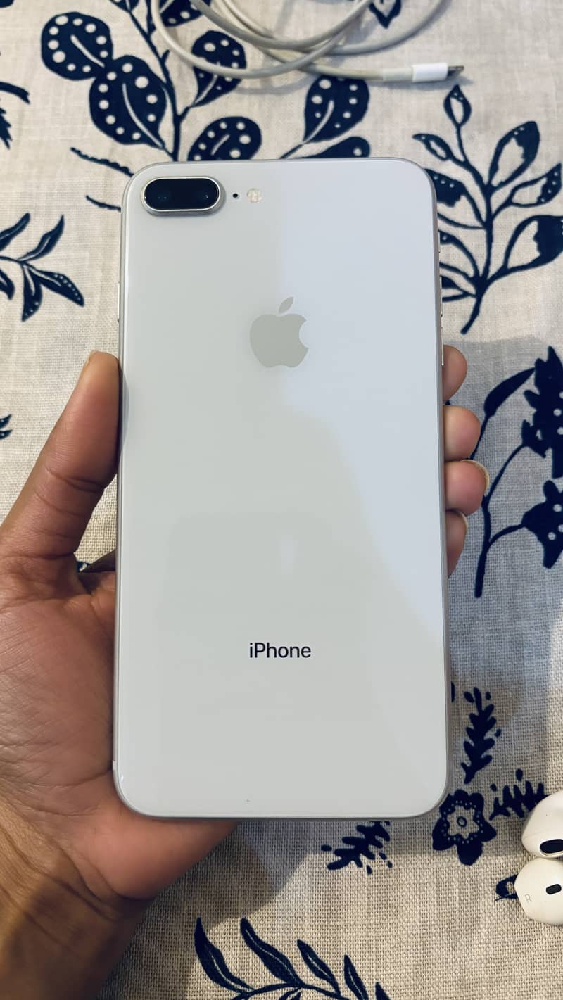 Apple iPhone 8 Plus Excellent Condition 2