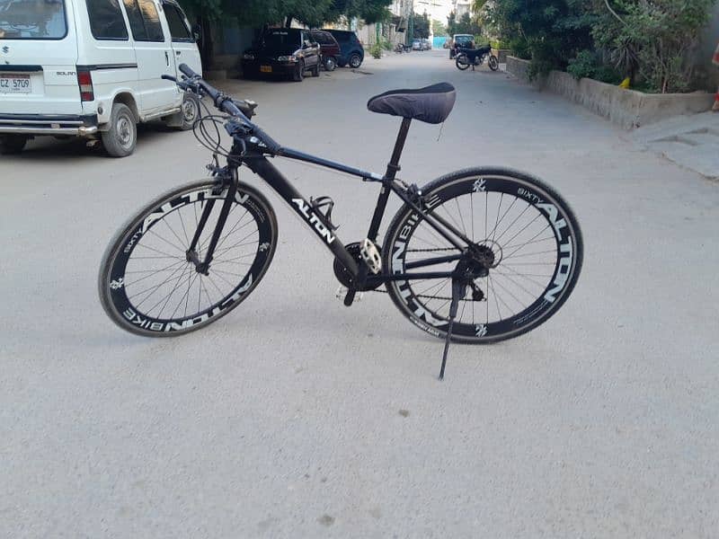 Alton hybrid bicycle 1