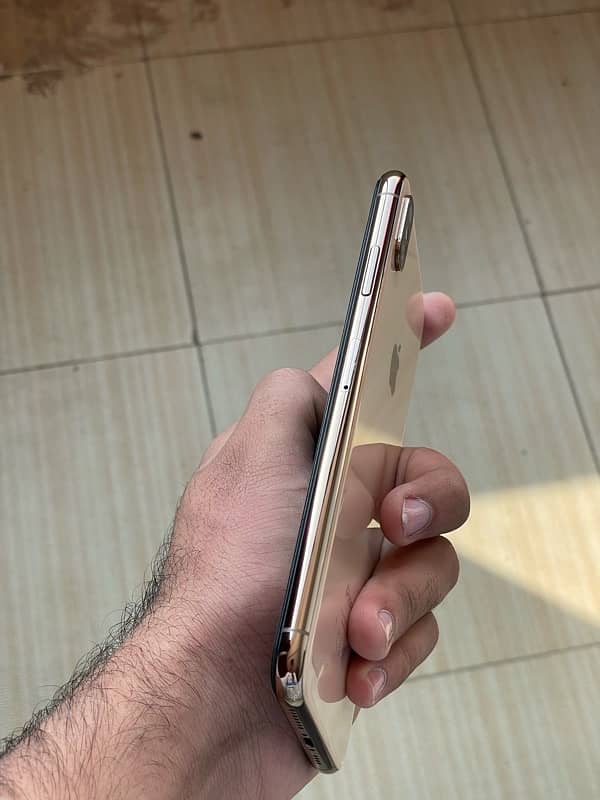 IPhone Xsmax PTA 64gb 2