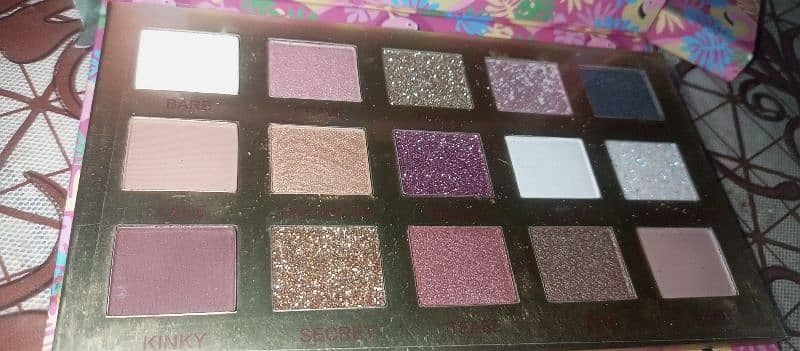 eye shadow palette 1