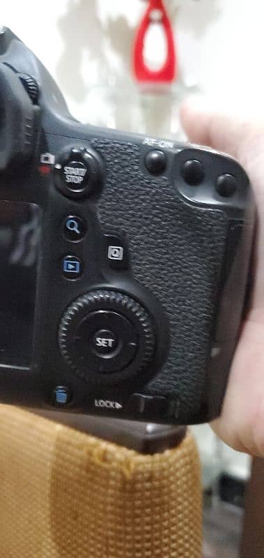 Canon 6D Full Frame DSLR 6