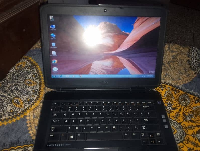 Dell i5 3rd generation 4 gb and SSD 180 gb 0