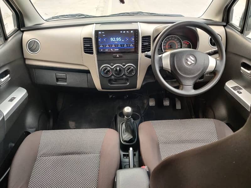 Suzuki Wagon R 2022 9