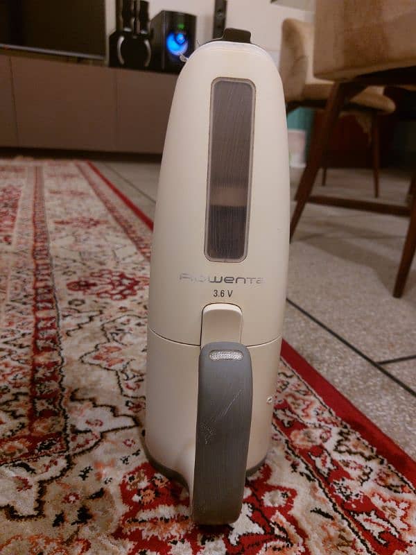 wireless Vacuum cleaner made in France 1