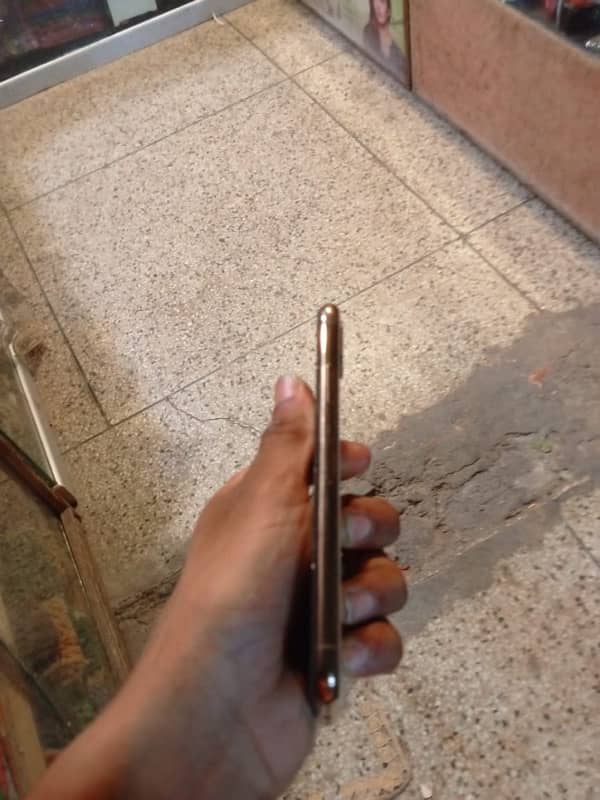 iphone Xs duel pta approved 2