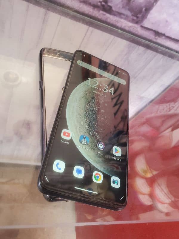 Motorola one 5G uw ace 4