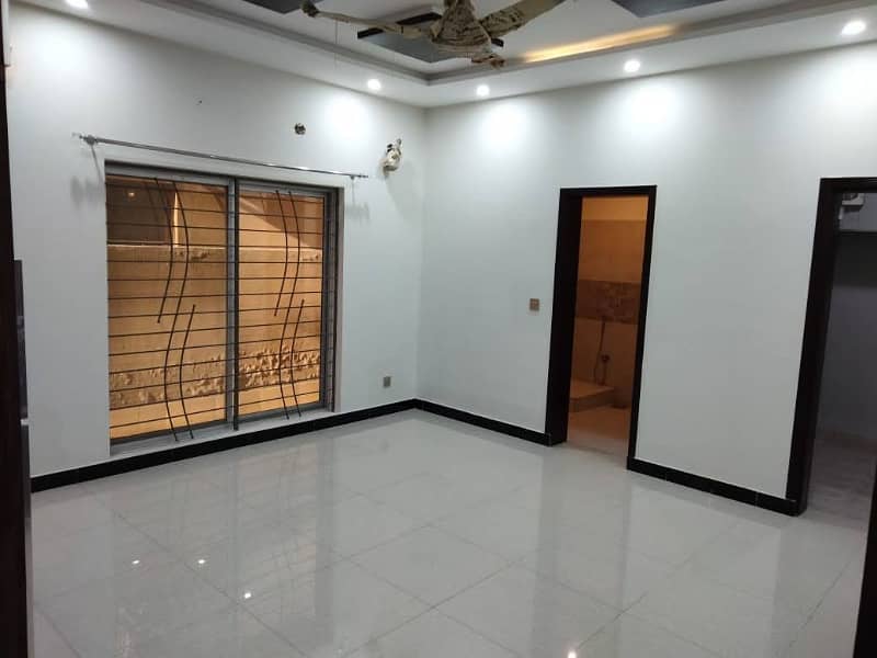 10 Marla Luxury Non Furnished House Available For Rent In Bahria Town Lahore 7