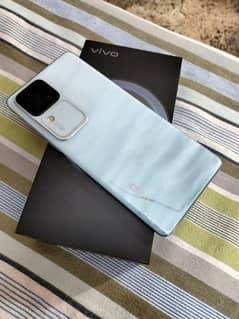 Vivo V30 5G Complete With Box