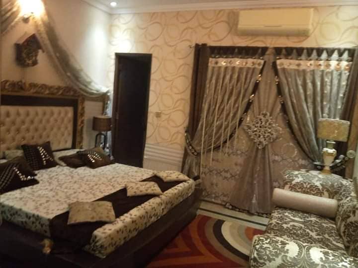 5 MARLA 1 BEDS FURNISHED LOWER PORTION NEAR EMPORIUM MALL 4