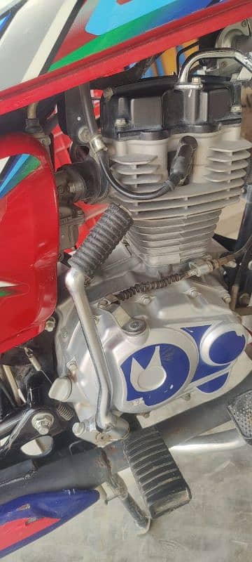 Honda 125 saf bike total orgnil bike ha ek pasy ka kam ni hony wala 3