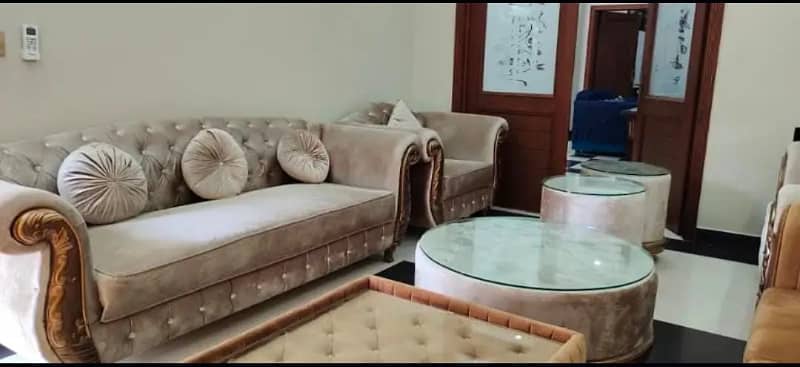 10 Marla Luxury Furnished House Available For Rentn In Bahria Town Lahore 32