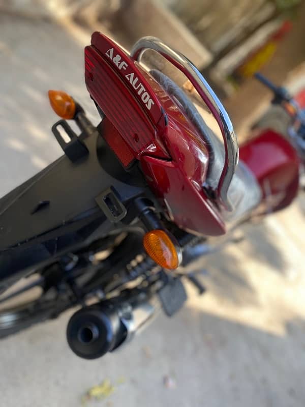 Yamaha YBR 125 G 2020 | RED | 4