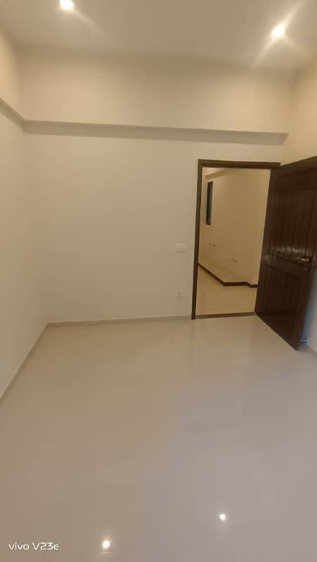 BRAND NEW APARTMENT FOR RENT IN ETTHAD COMM 18