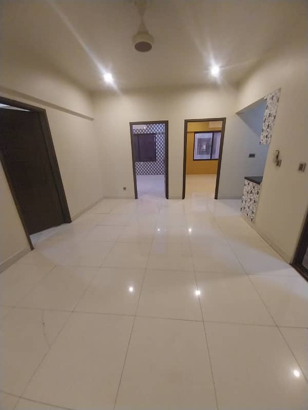 3 bed DD Apartment For Rent In Big Bukhari in Lift Parking 21