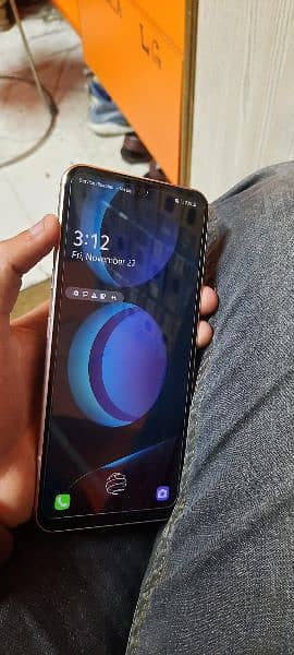 LG V60 THINQ in good condition 8gb 128gb Pta approved Vip back break 4