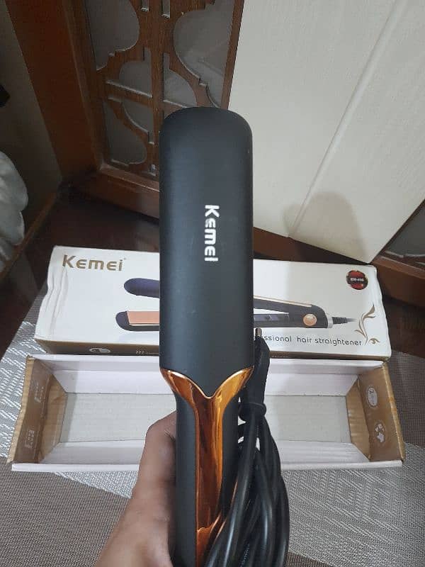 kemei professional hair straightener 1