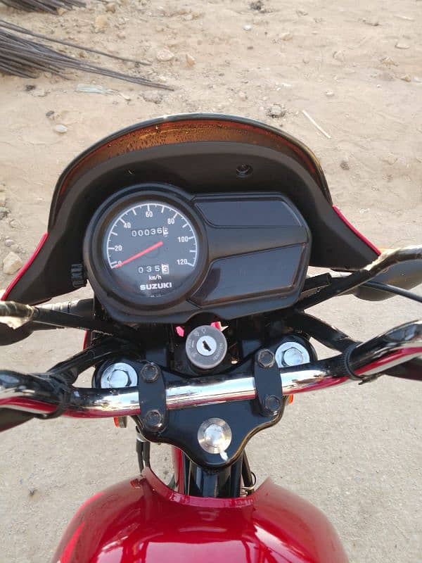 Suzuki 110   2023    0 meter 5