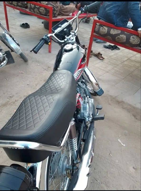 Honda CG 125 black clr 2024 model number lga hai 1