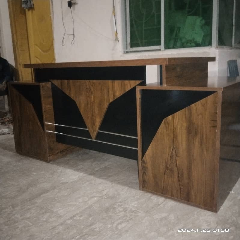 Exceutive Table For sale 3