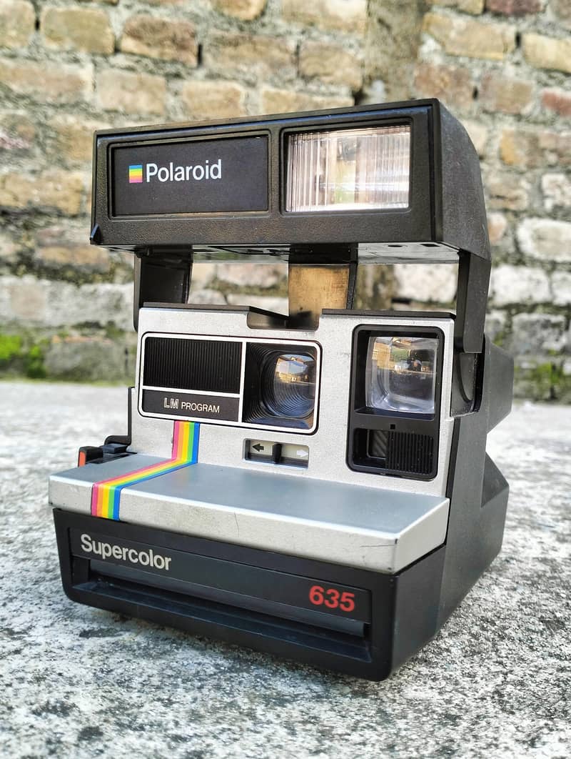 Polaroid Supercolor 635 CL Instant Camera – Vintage Retro Classic with 7