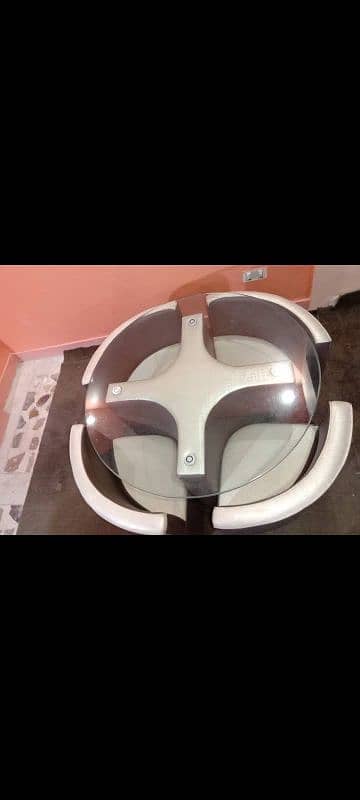 un used dining table urgent sale 2