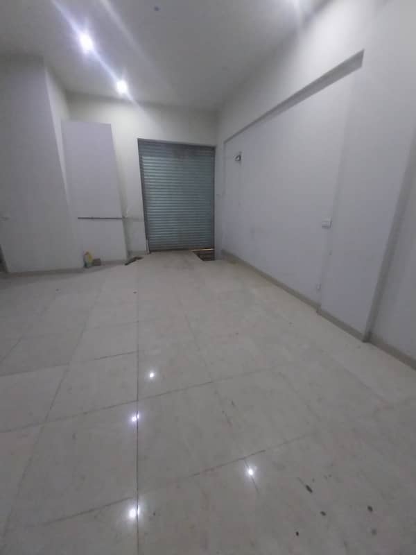 Grund With Bestment FOR RENT In Big Bukhari 4