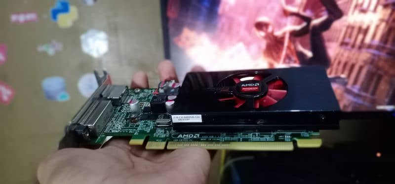 AMD Radeon R7 350x 4GB 128Bit GDDR3 GPU 3