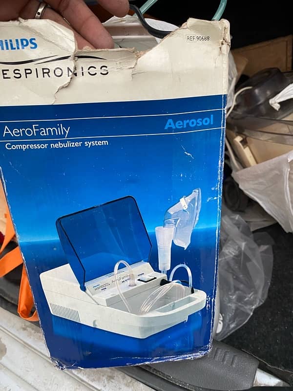 phillips Nebulizer- Respironics Aerofamily compressor nebulizer system 1