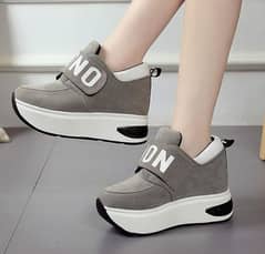 Girls shoes