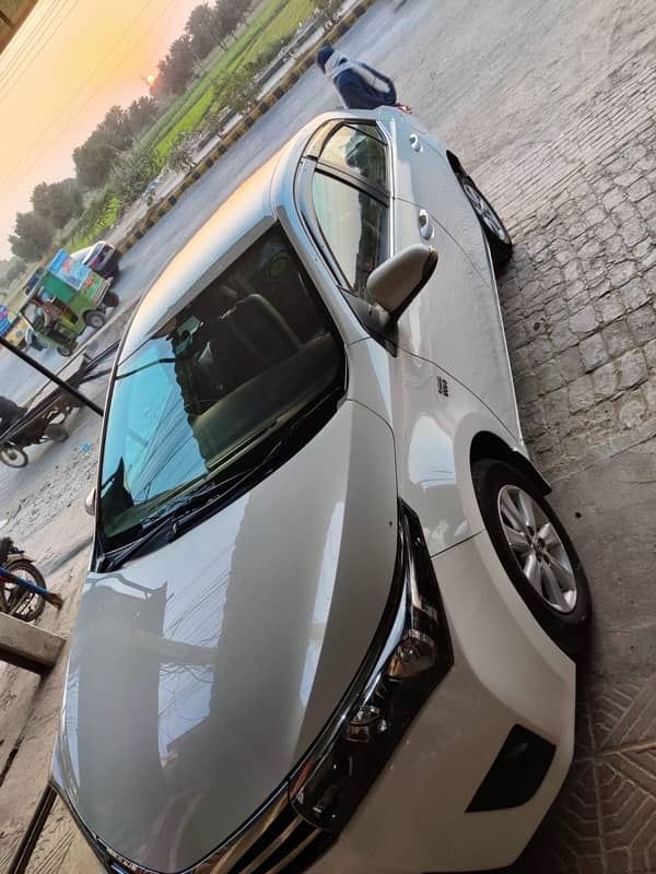 Toyota Corolla Altis 2015 1