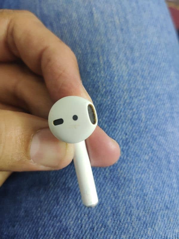 Apple Airpods 2nd Gen Original (read ad) 7