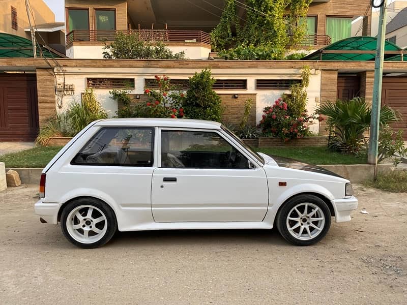 Daihatsu Charade 1985 0