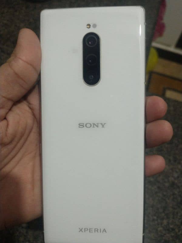 Sony Xperia 1 0