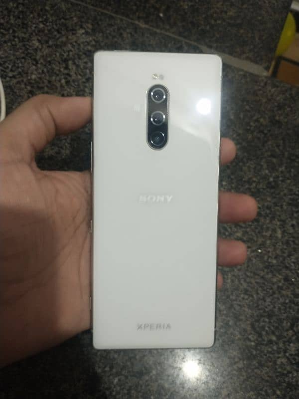 Sony Xperia 1 5