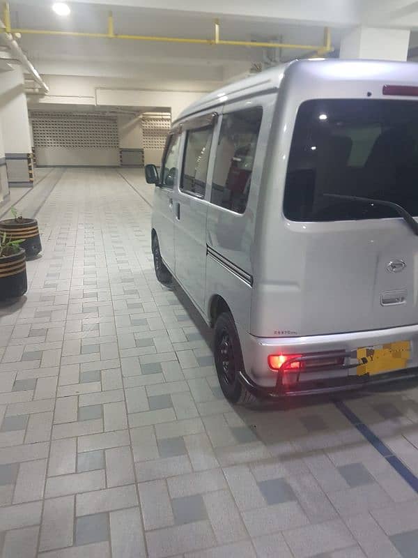 Daihatsu Hijet 2013 6