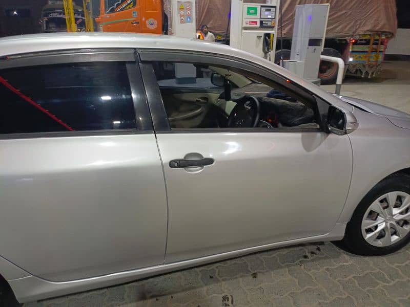 Toyota Corolla GLI 2010 4