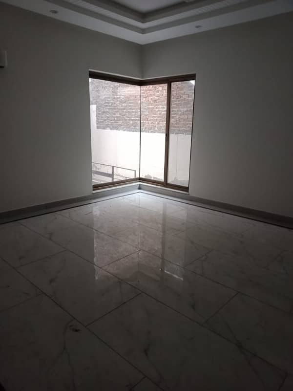 2000 Sq. Ft Commercial Hall For Rent 13