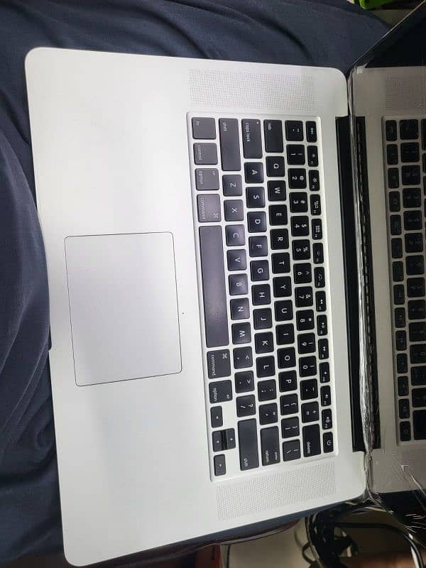 Macbook Pro 2015 15inc 16/512 2gb grafic 3