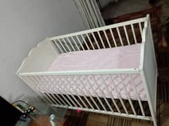 baby cot