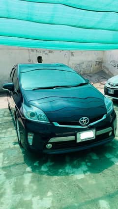 Toyota Prius PHV 2018/14