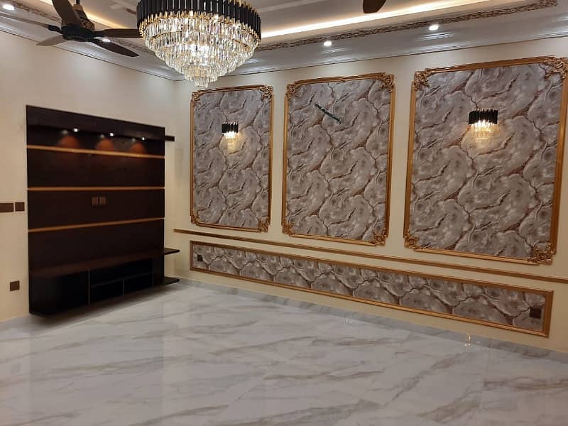 10 Marla Lower Portion Available For Rent In Talha Block Bahria Town Lahore 4