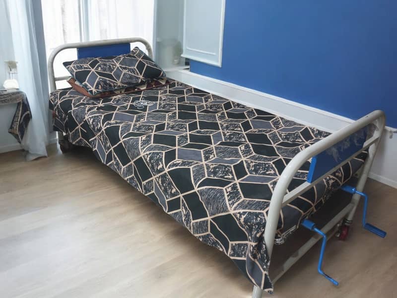 Bed for patient 1